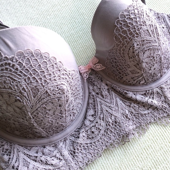 Victoria’s Secret bra - Picture 2 of 4